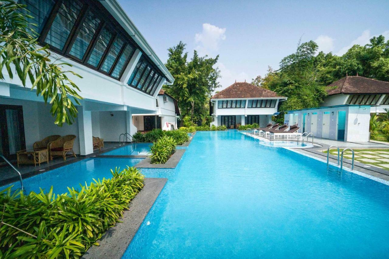 Nihara Resort&Spa Cochin Kochi Exterior foto