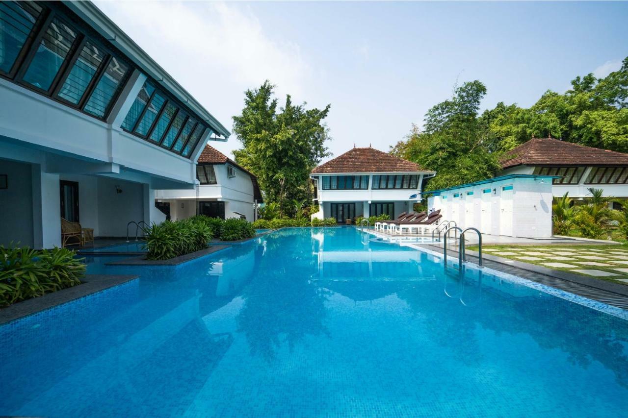 Nihara Resort&Spa Cochin Kochi Exterior foto