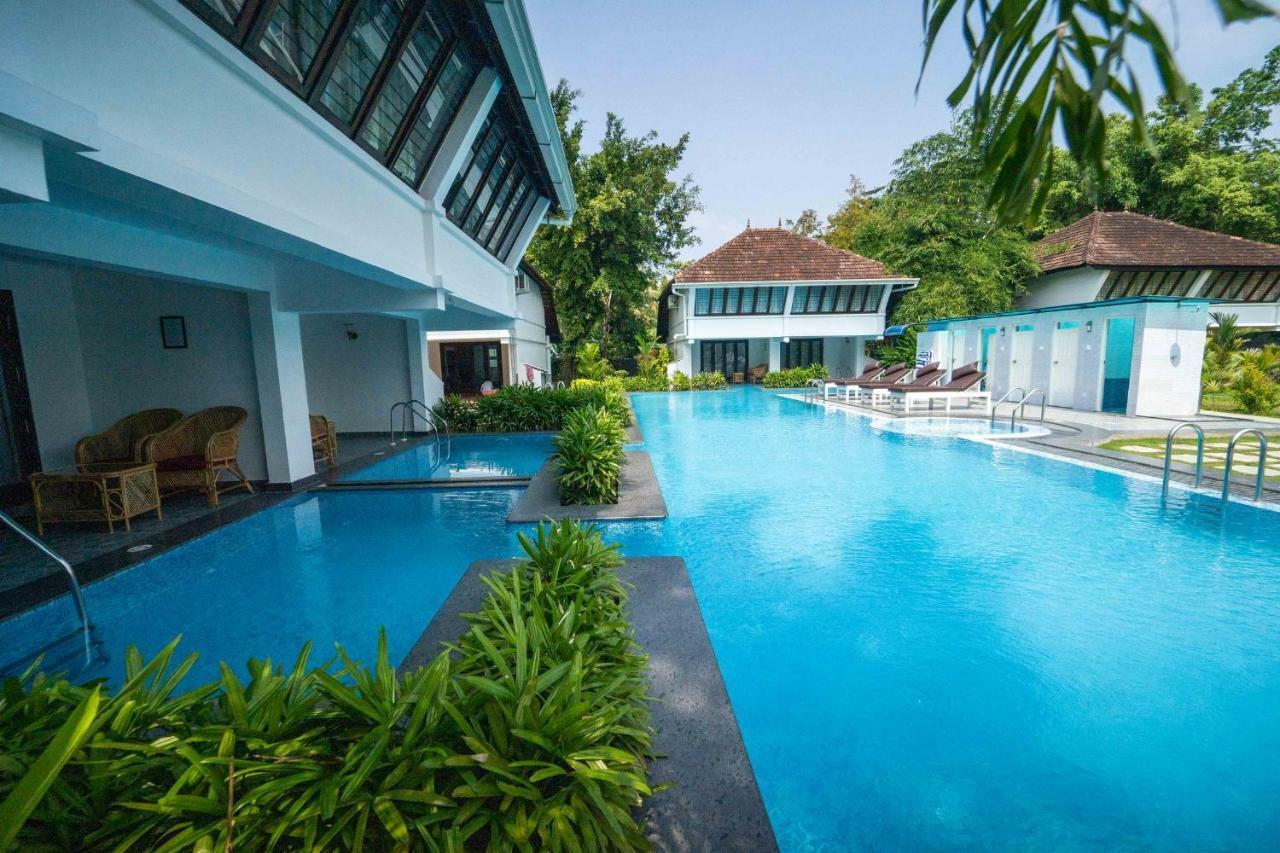 Nihara Resort&Spa Cochin Kochi Exterior foto
