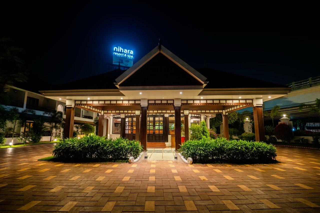 Nihara Resort&Spa Cochin Kochi Exterior foto